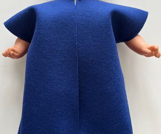 Kläder modell Atle blå, 119 kronor